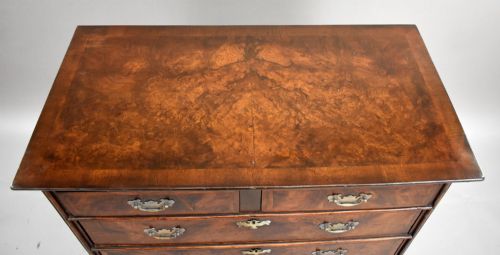 GEORGE III BURR WALNUT CHEST OF DRAWERS - ADDITIONAL PHOTO 7