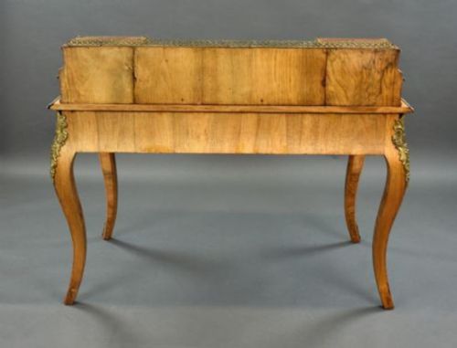 19TH CENTURY VICTORIAN BURR WALNUT WRITING TABLE - ADDITIONAL PHOTO 3