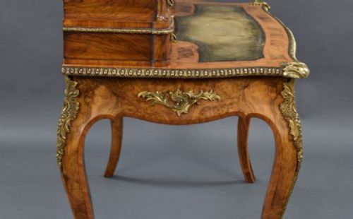 19TH CENTURY VICTORIAN BURR WALNUT WRITING TABLE - ADDITIONAL PHOTO 14