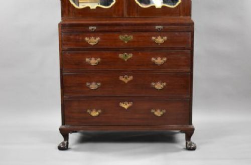 IRISH GEORGE II MAHOGANY SECRETAIRE CABINET - ADDITIONAL PHOTO 2