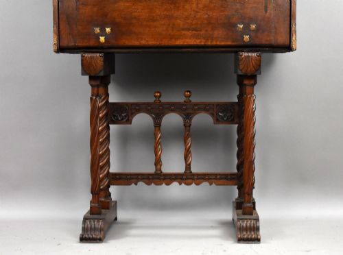 17TH CENTURY SPANISH WALNUT BARGUEO CABINET - ADDITIONAL PHOTO 5