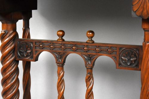 17TH CENTURY SPANISH WALNUT BARGUEO CABINET - ADDITIONAL PHOTO 8