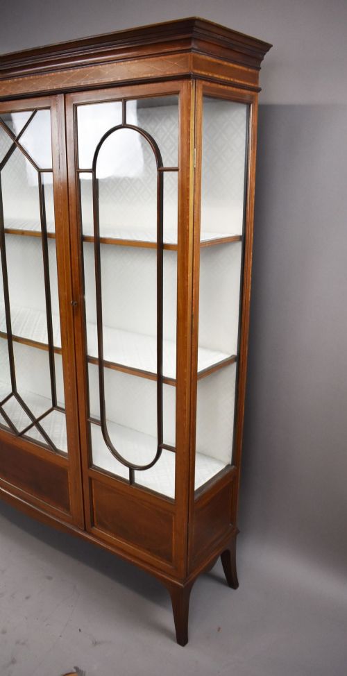 EDWARDIAN MAHOGANY INLAID DISPLAY CABINET - ADDITIONAL PHOTO 11