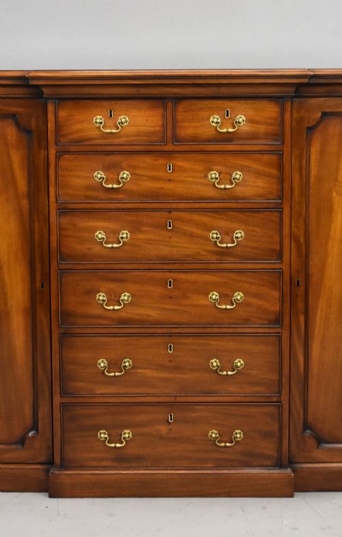 VICTORIAN MAHOGANY SIDEBOARD - ADDITIONAL PHOTO 2