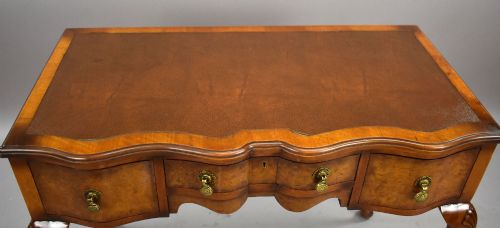 ANTIQUE QUEEN ANNE STYLE WALNUT WRITING TABLE - ADDITIONAL PHOTO 6