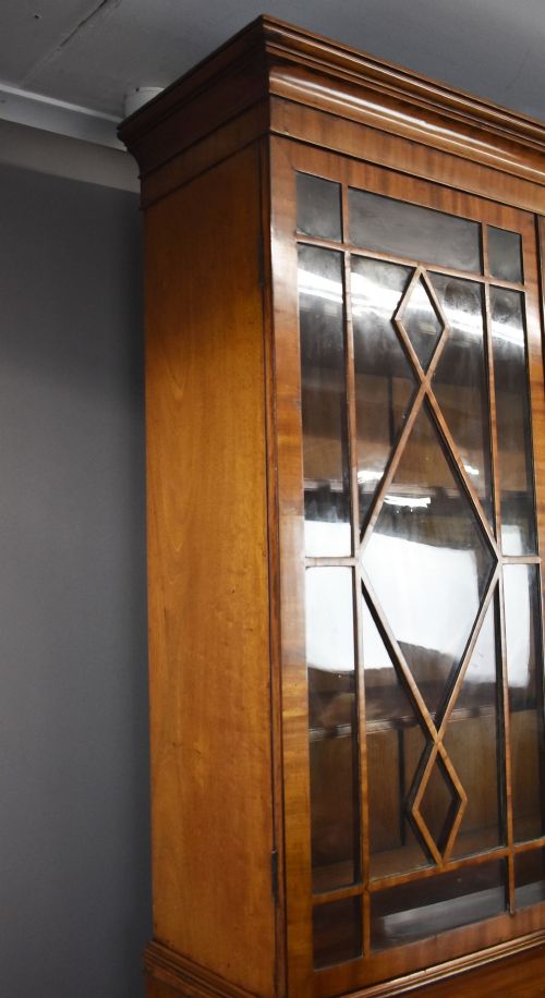 MAHOGANY SECRETAIRE BOOKCASE - ADDITIONAL PHOTO 3