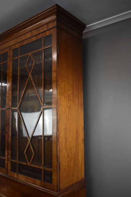 MAHOGANY SECRETAIRE BOOKCASE - ADDITIONAL PHOTO 5