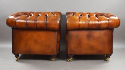 PAIR OF BROWN LEATHER CHESTERFIELD ARMCHAIRS - ADDITIONAL PHOTO 4