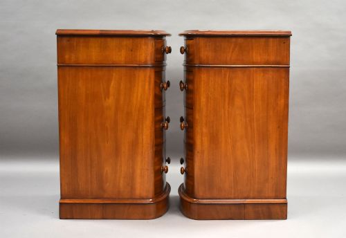 PAIR OF VICTORIAN MAHOGANY BEDSIDE CHESTS - ADDITIONAL PHOTO 3