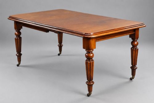 Victorian Mahogany Extending Dining Table