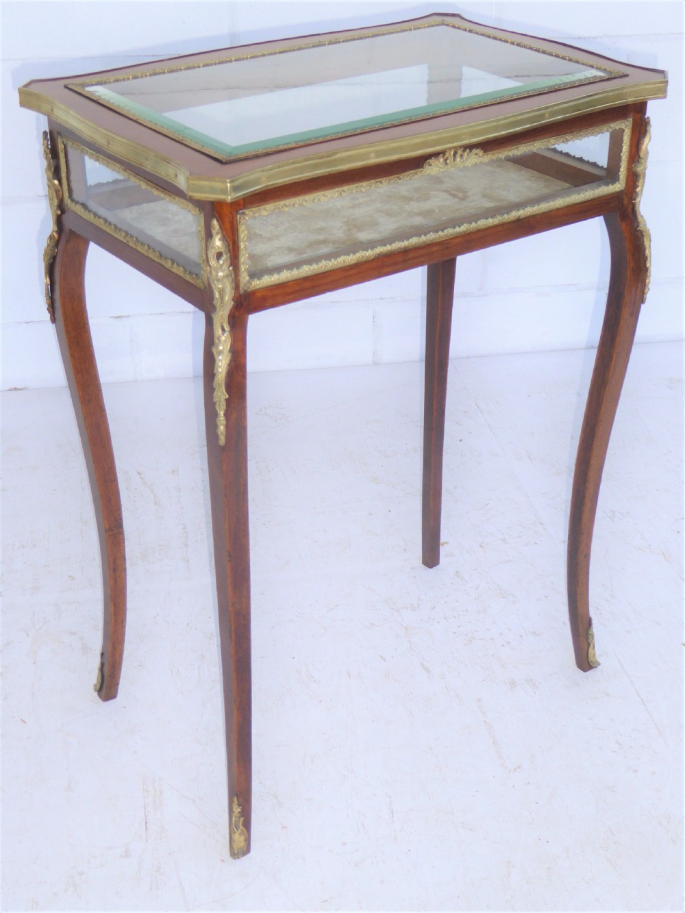 Walnut Bijouterie Treasure Table View II