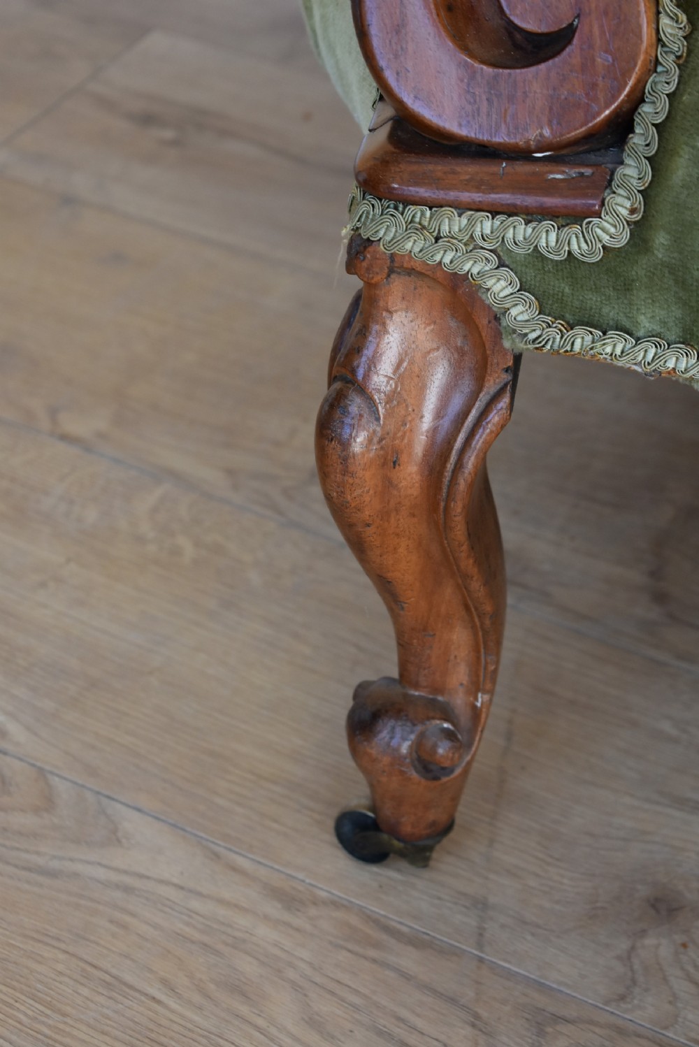 Victorian Mahogany Chaise Longue  View II