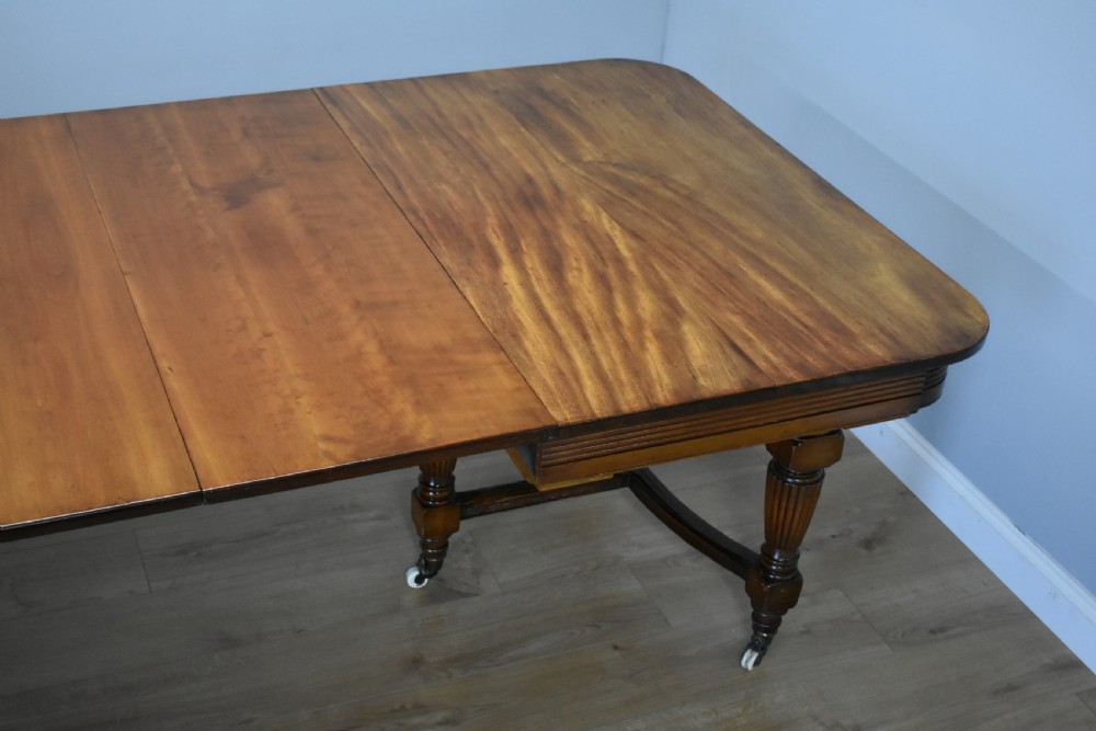 Late Victorian Mahogany Banquet Table View V