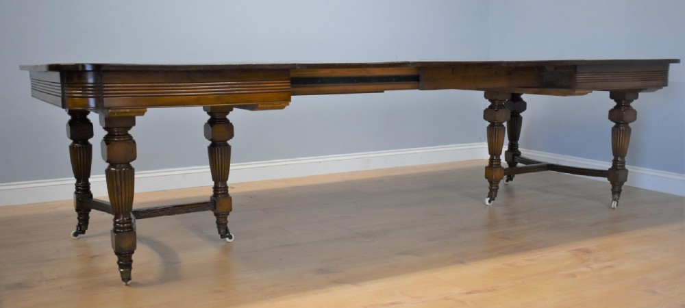 Late Victorian Mahogany Banquet Table View VI