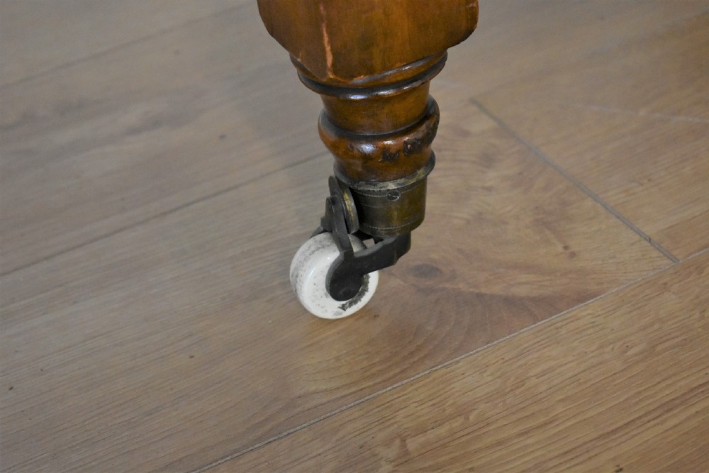 Late Victorian Mahogany Banquet Table View IX