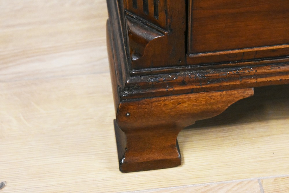 Small George III Mahogany Chest of Drawers View VIII