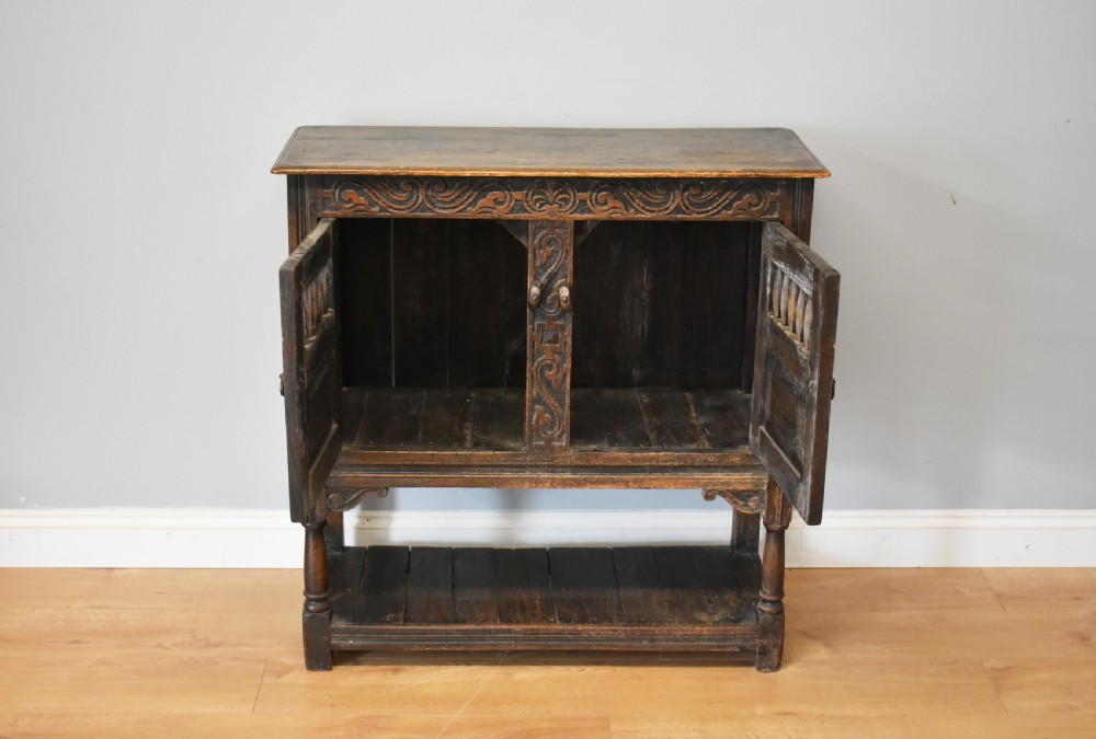 Small 20th Century Carved Oak Sideboard View VII