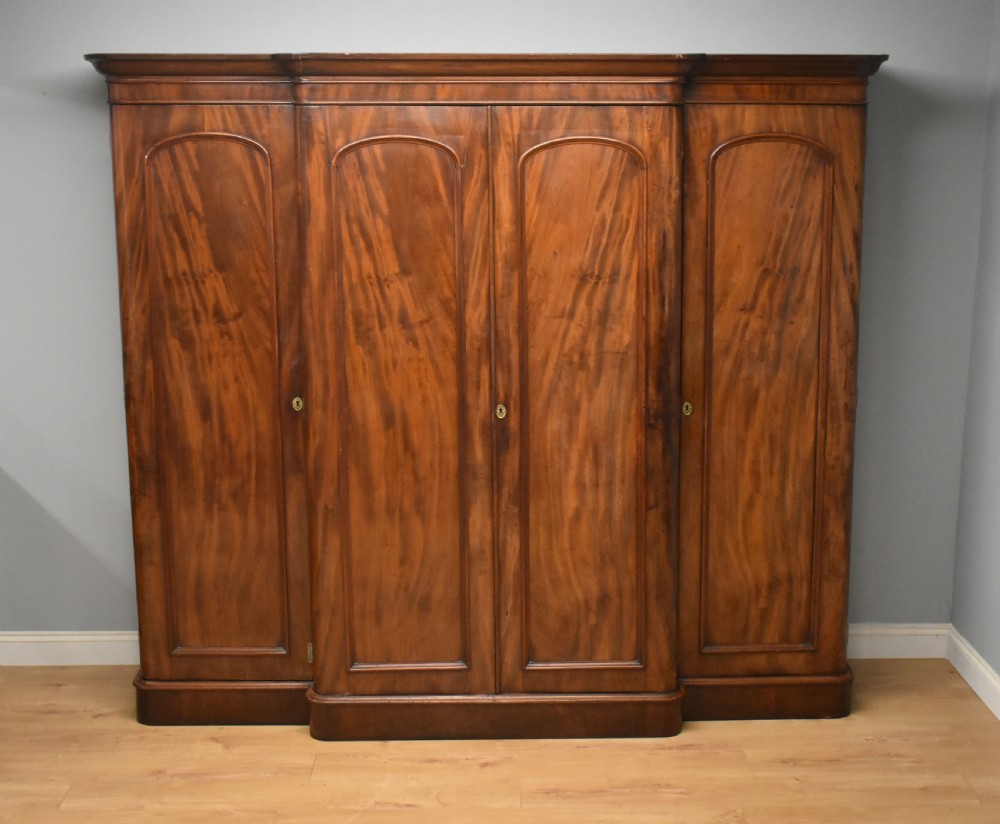 19th Century Victorian Mahogany Four Door Breakfront Wardrobe