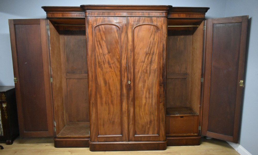 19th Century Victorian Mahogany Four Door Breakfront Wardrobe View III