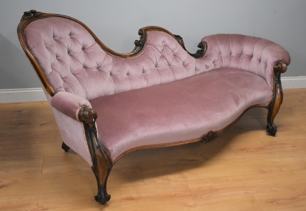 Victorian Walnut chaise longue View II