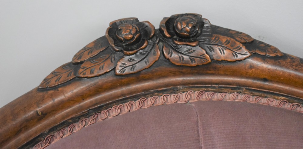 Victorian Walnut chaise longue View IV