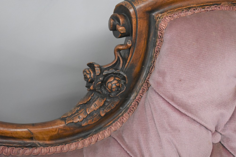 Victorian Walnut chaise longue View V