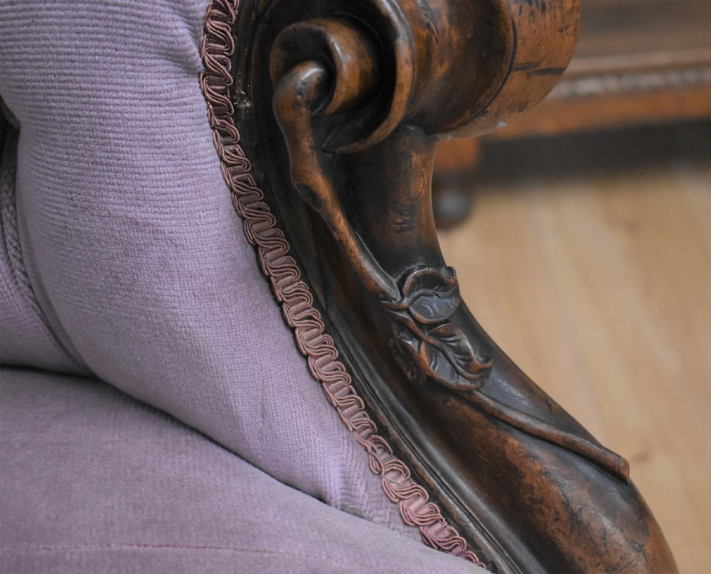 Victorian Walnut chaise longue View IX