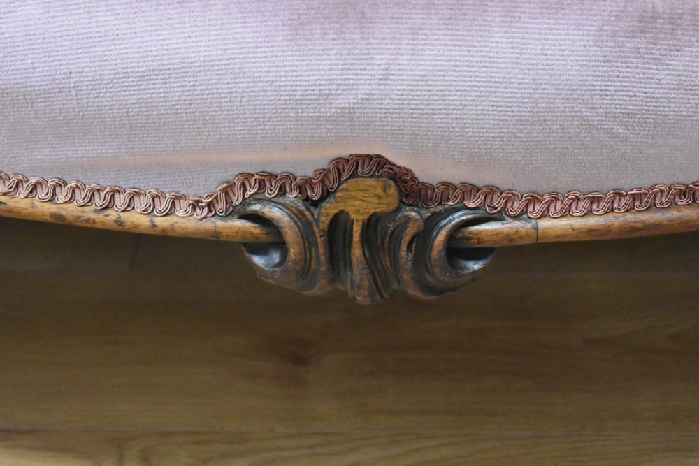 Victorian Walnut chaise longue View XV