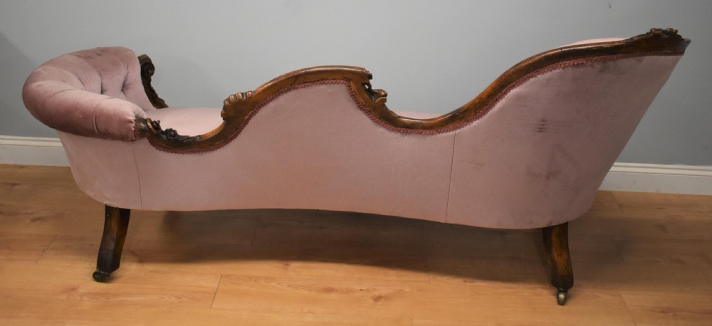 Victorian Walnut chaise longue View XVII