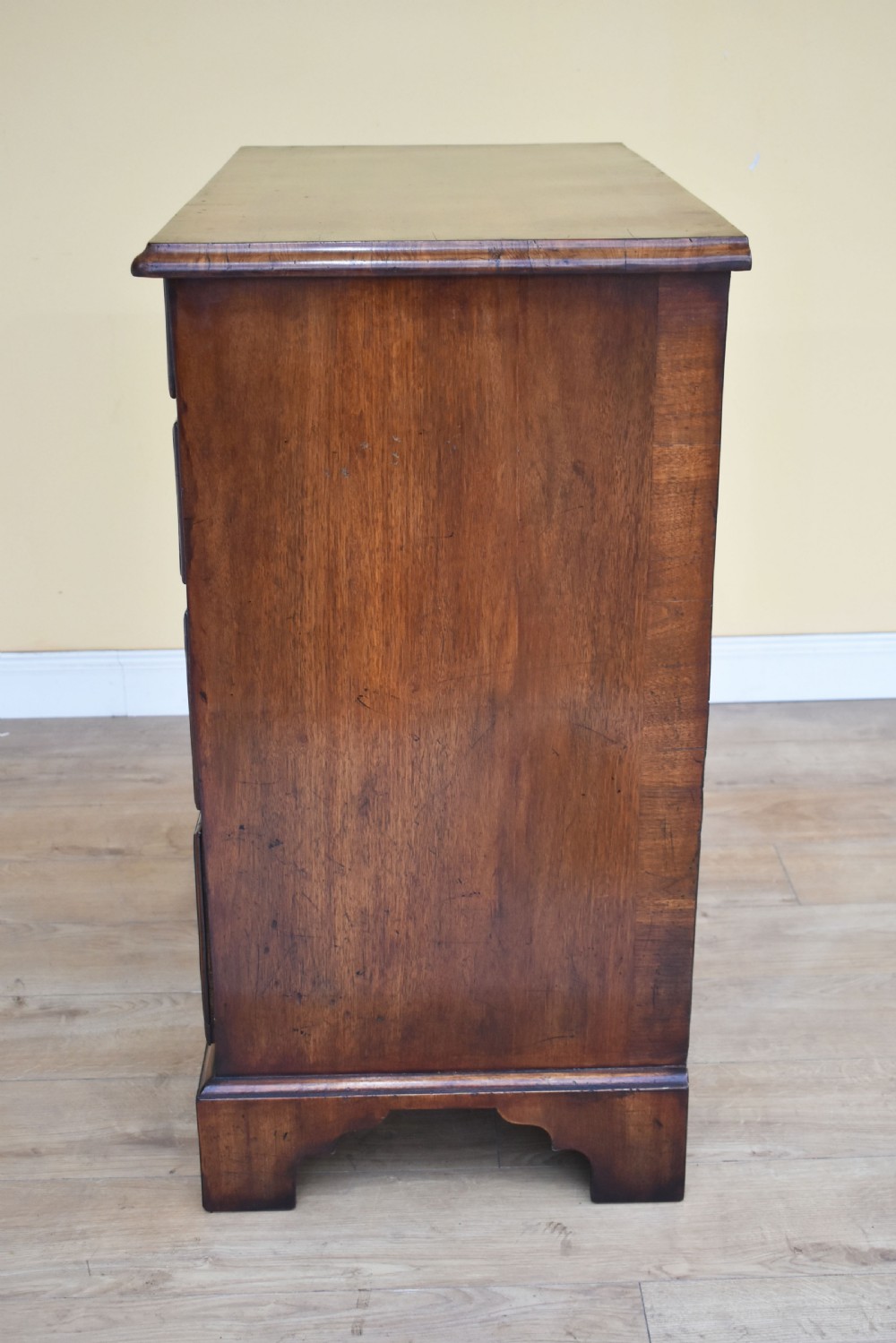 18th Century Walnut Chest of Drawers View VI