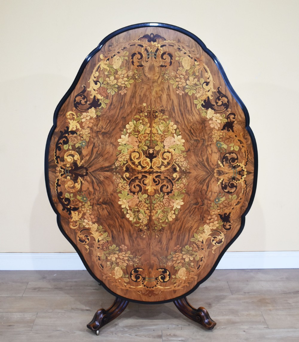 19th Century Victorian Walnut & Marquetry Dining Table