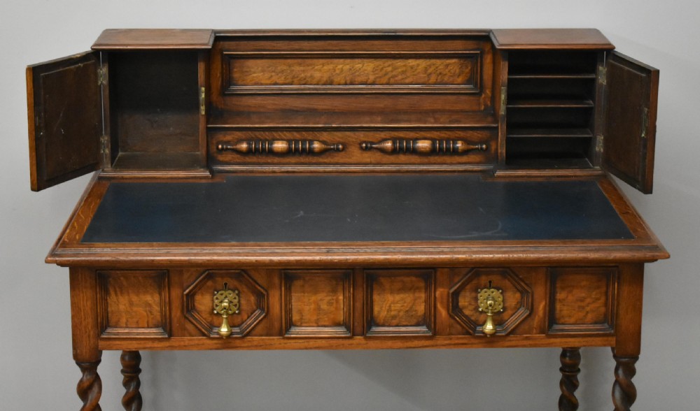 19th Century Shapaland and Petter Oak Desk View V