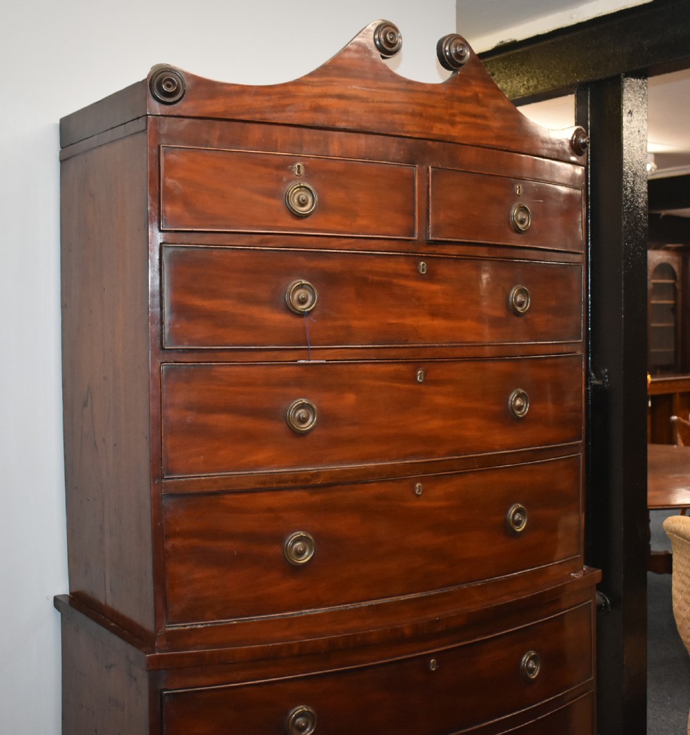 19th Century Regency Mahogany Bow Front Chest on Chest View II