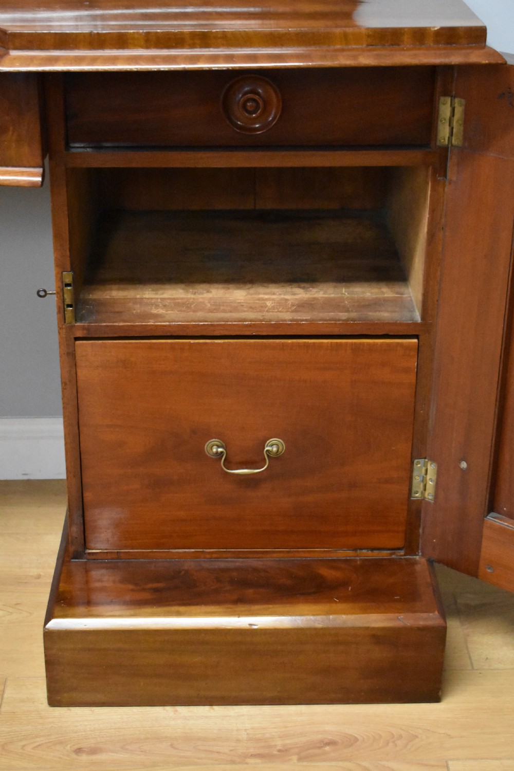 19th Century Victorian Figured Mahogany Pedestal Sideboard View XII