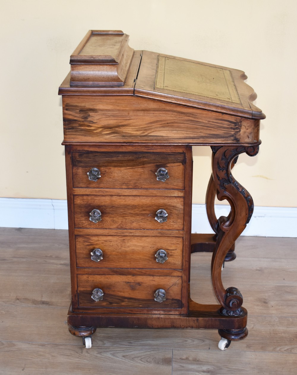 19th Century Victorian Burr Walnut Davenport View V