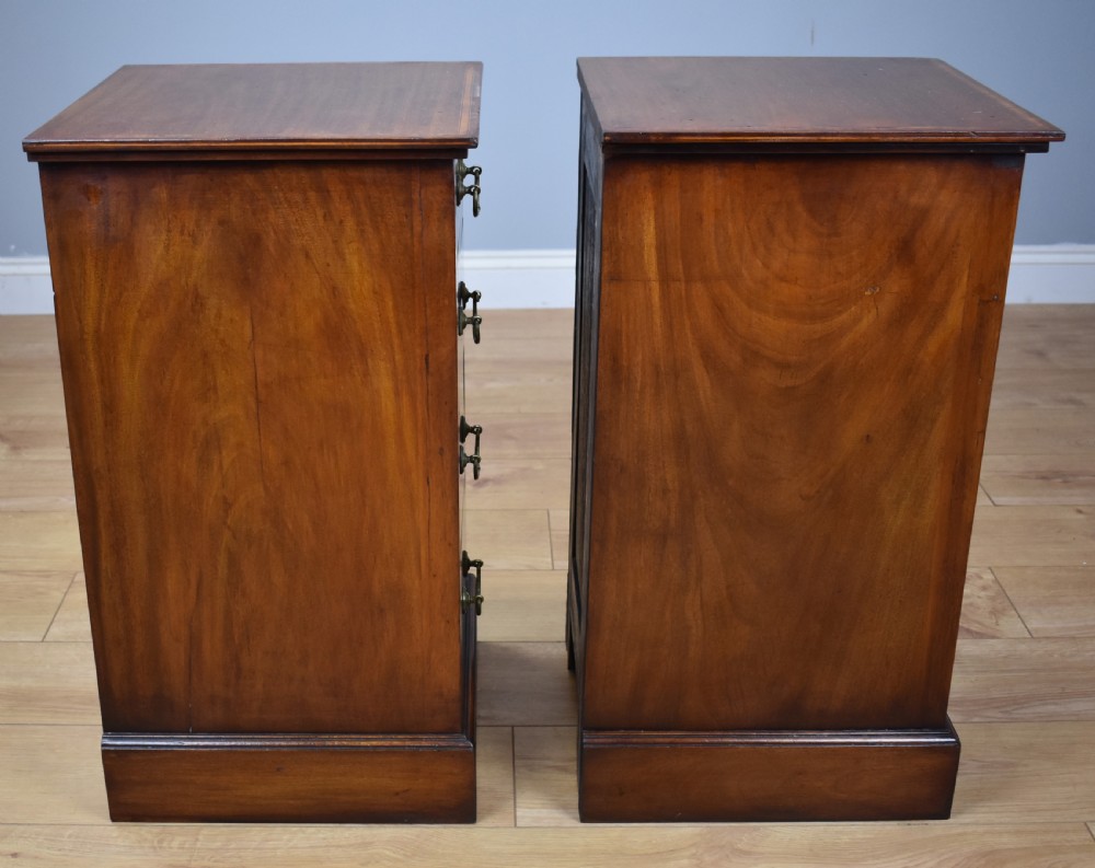 Pair of Edwardian Mahogany Bedside Chests View VI