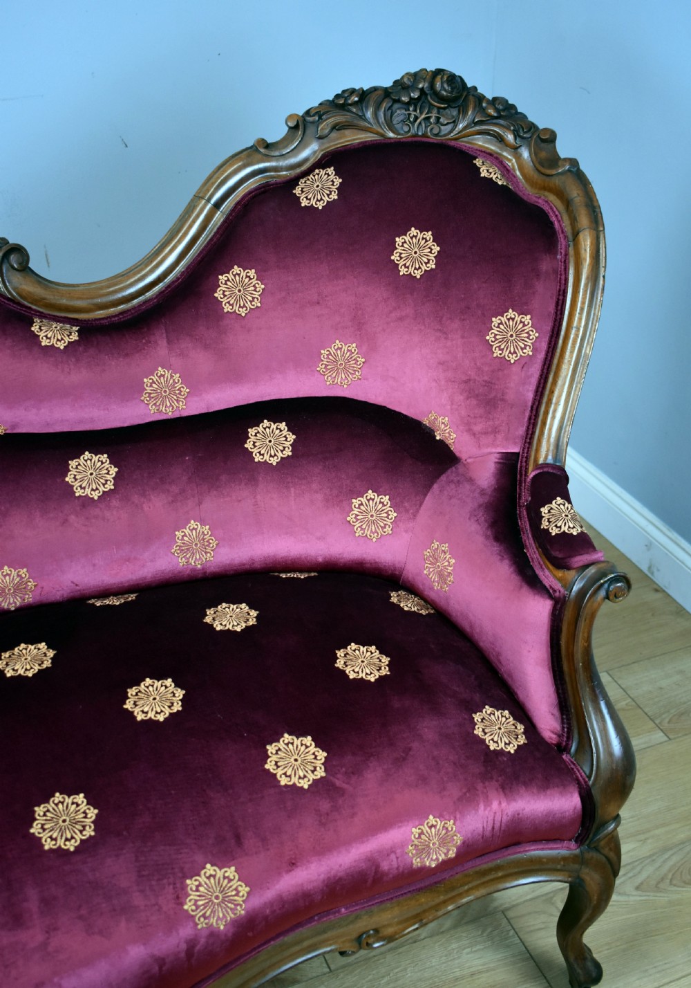 19th Century Victorian Walnut Framed Settee View VI