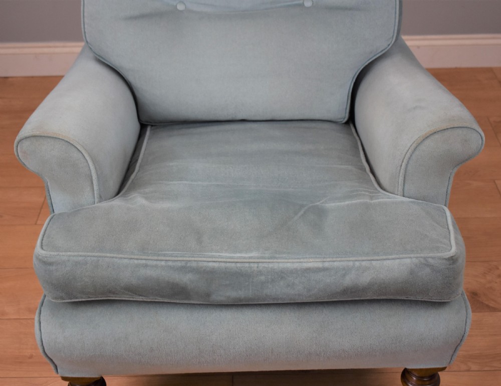 Howard Style Arm Chair View V