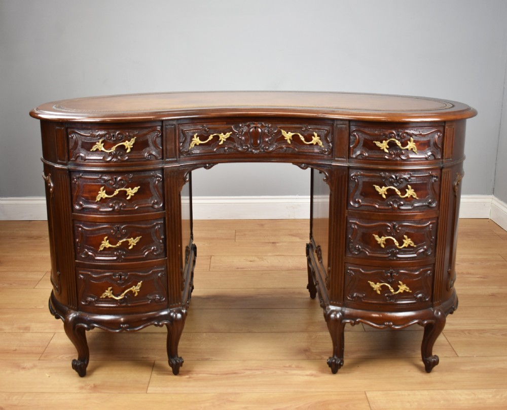 19th Century Victorian Mahogany Kidney Shaped Desk by Maple & Co