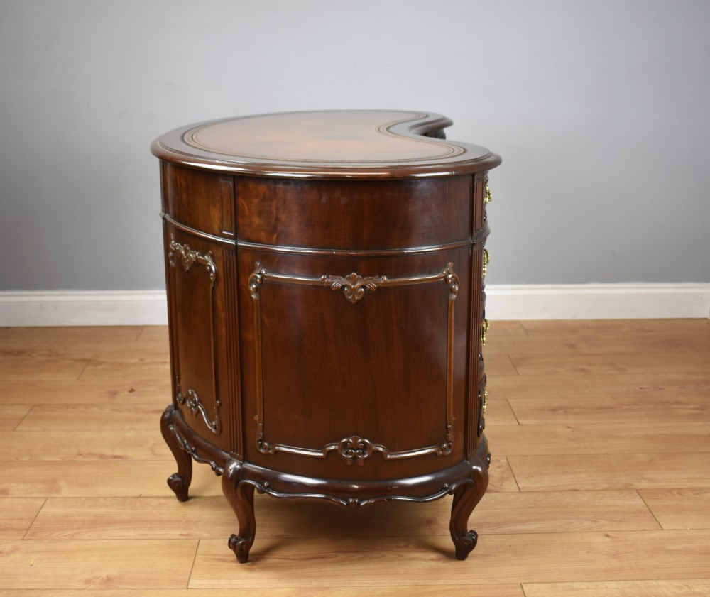 19th Century Victorian Mahogany Kidney Shaped Desk by Maple & Co View III