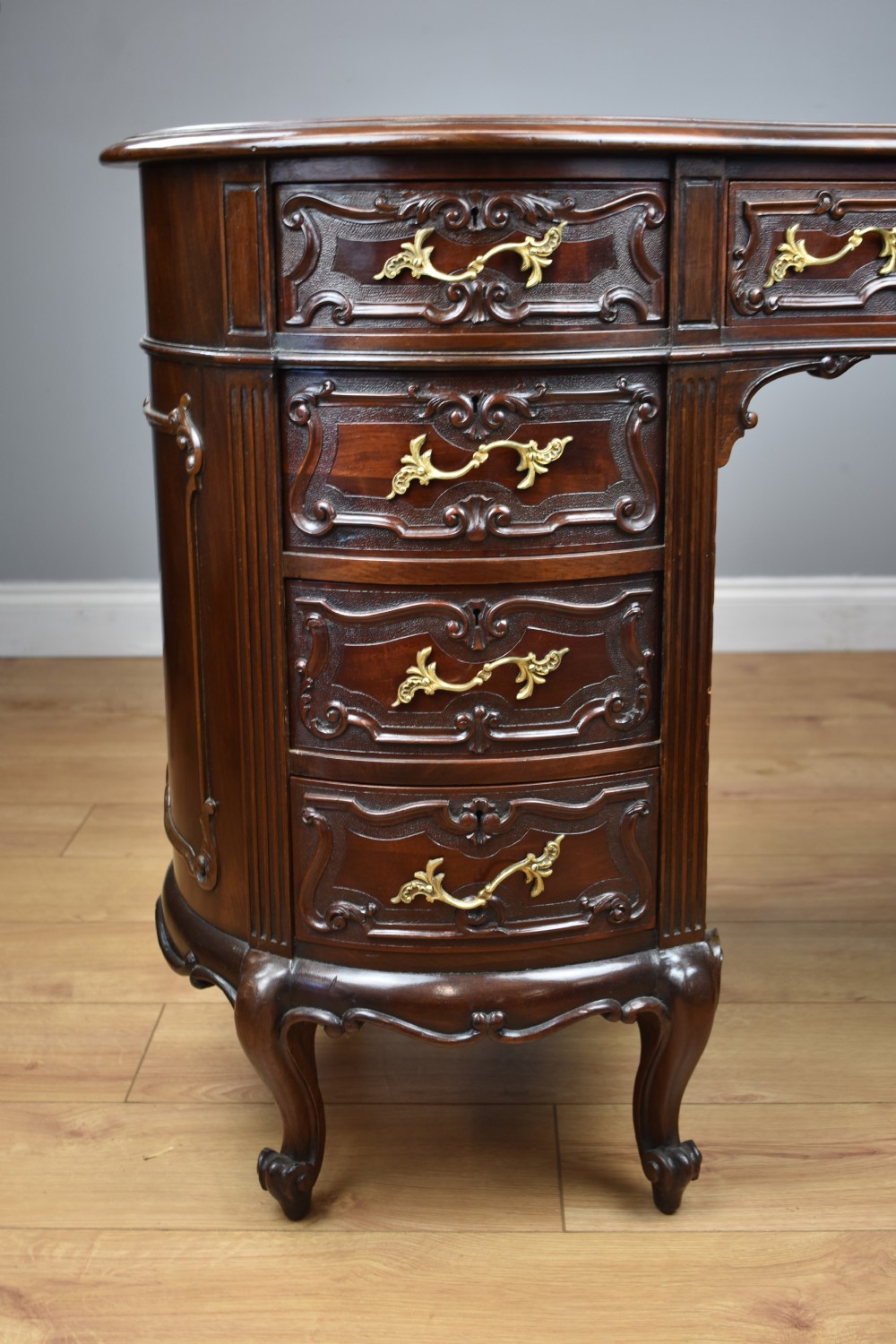 19th Century Victorian Mahogany Kidney Shaped Desk by Maple & Co View V