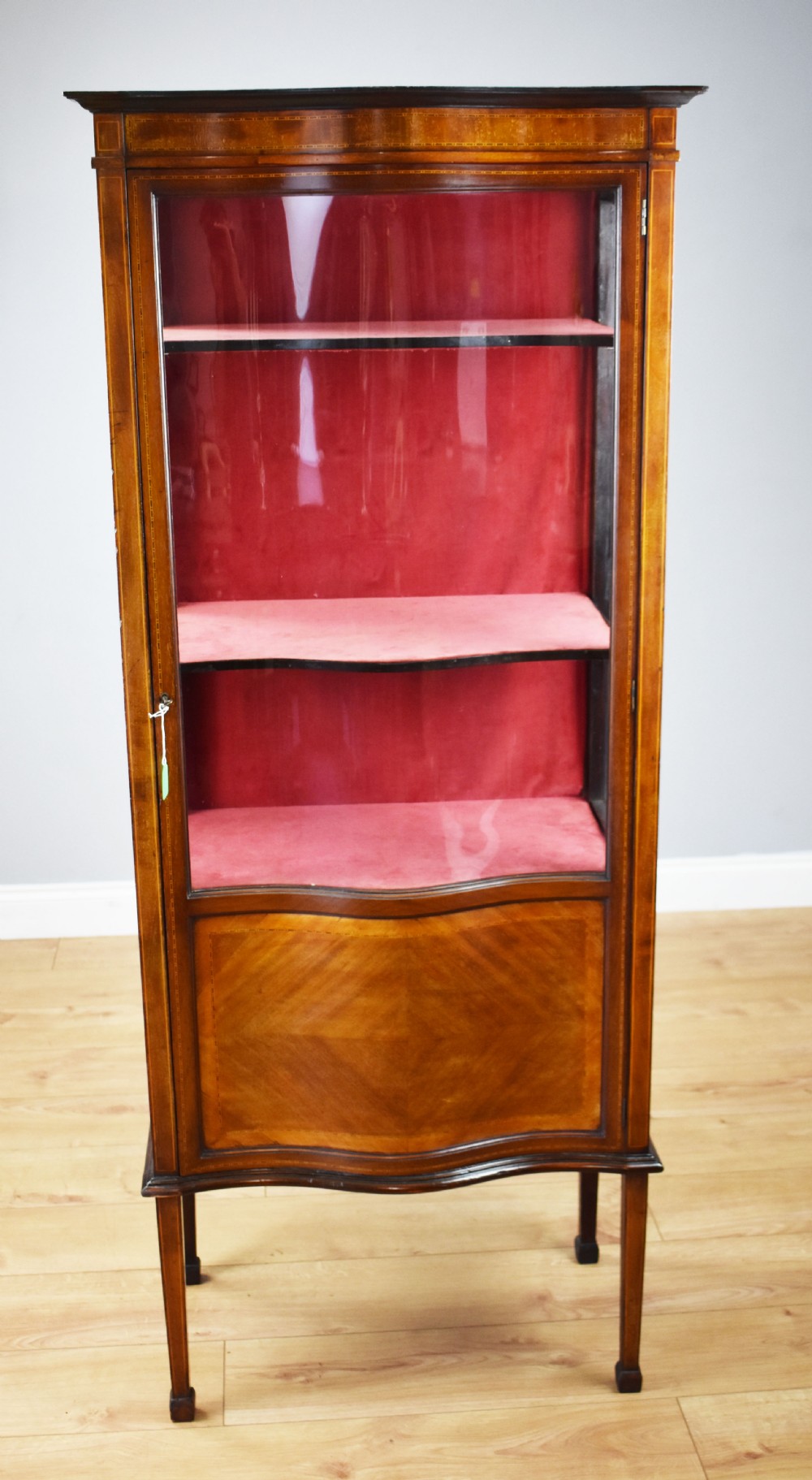 20th Century Edwardian Mahogany Serpentine Display Cabinet  View II