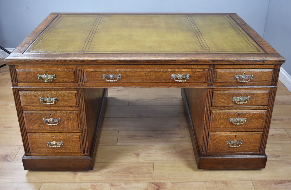 Victorian Oak Partners Desk