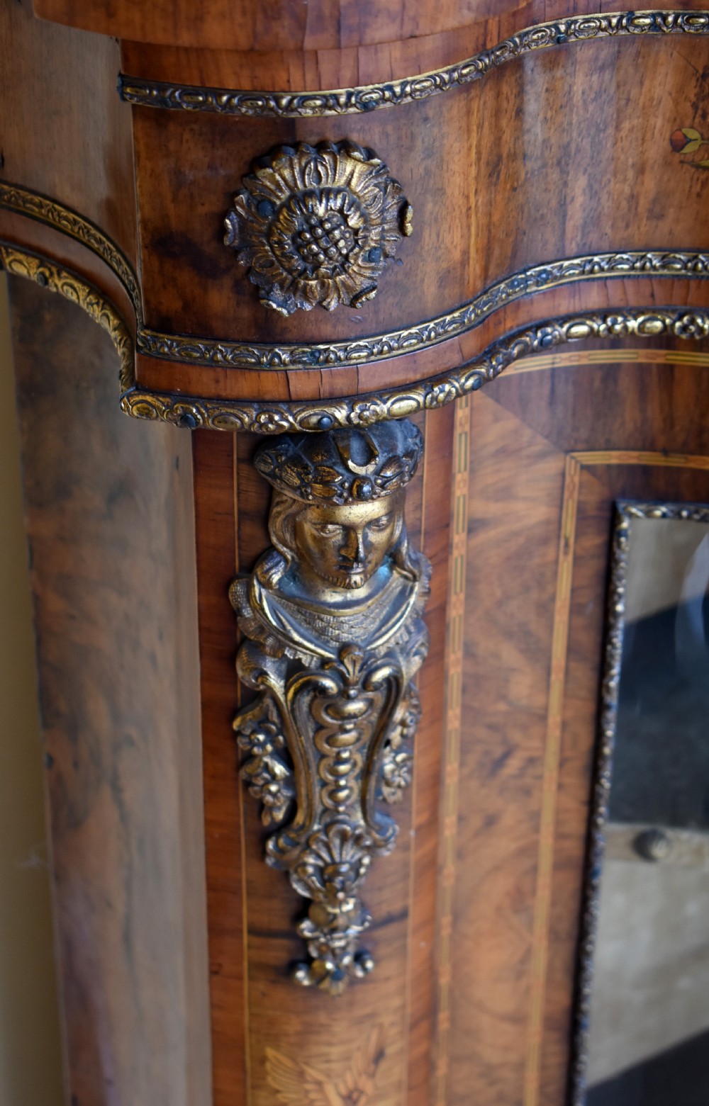 19th Century Victorian Burr Walnut and Marquetry Serpentine Credenza View VII