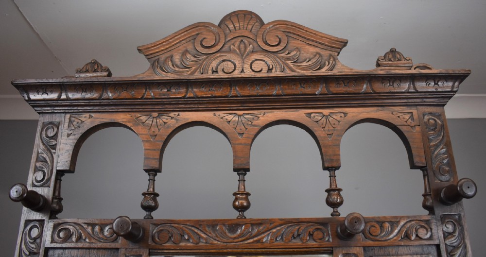 19th Century Carved Oak Flemish Style Hall stand View XV