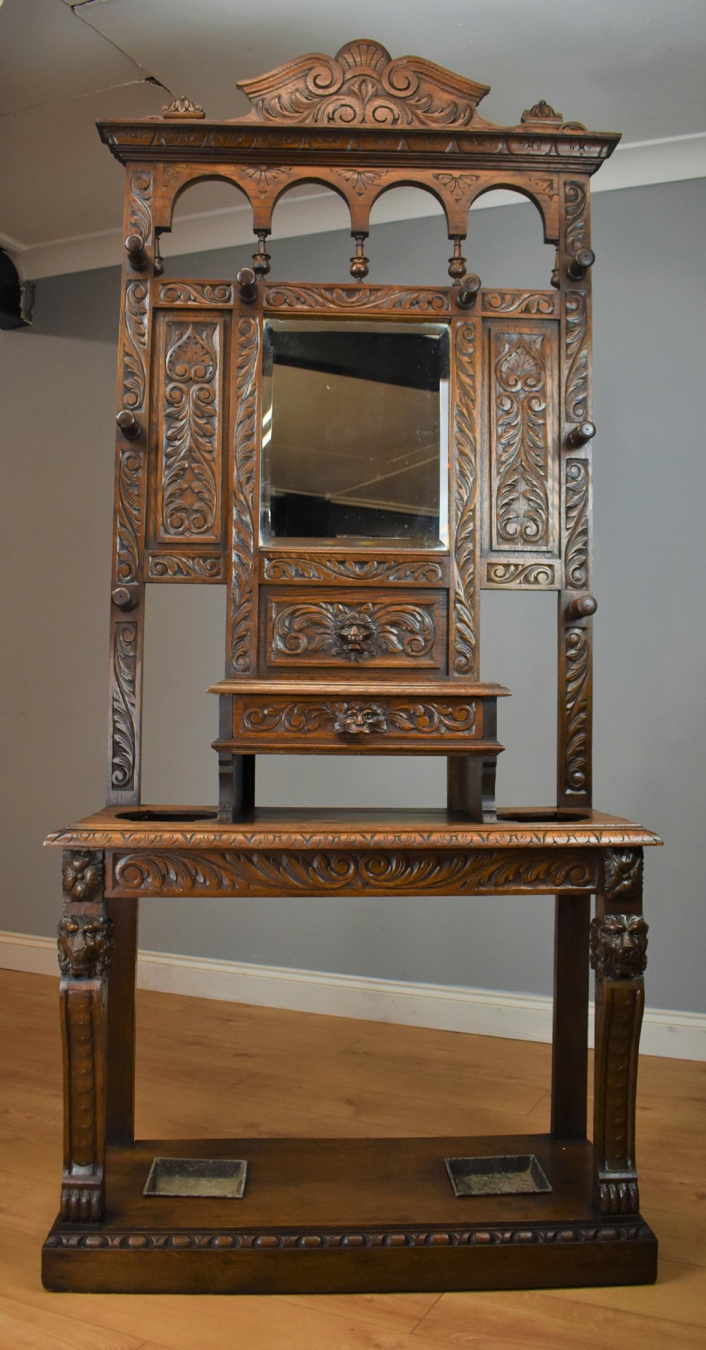 19th Century Carved Oak Flemish Style Hall stand View XXI