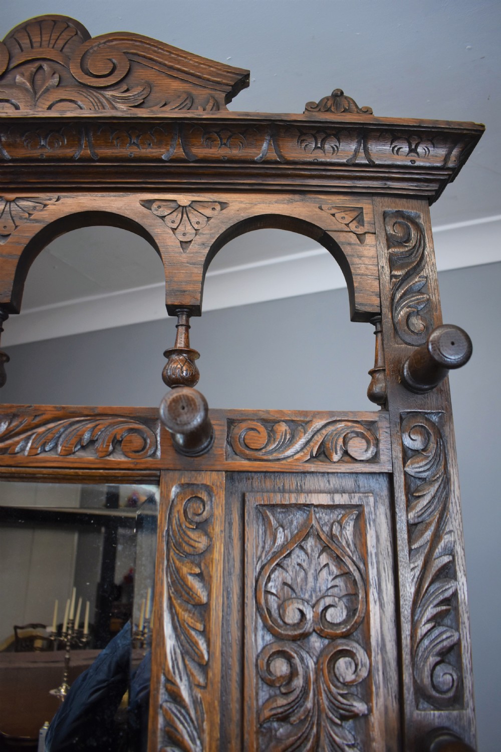 19th Century Carved Oak Flemish Style Hall stand View XXIII