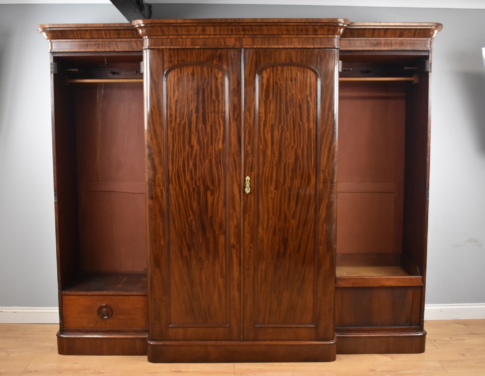 Victorian Mahogany Four Door Breakfront Wardrobe View V