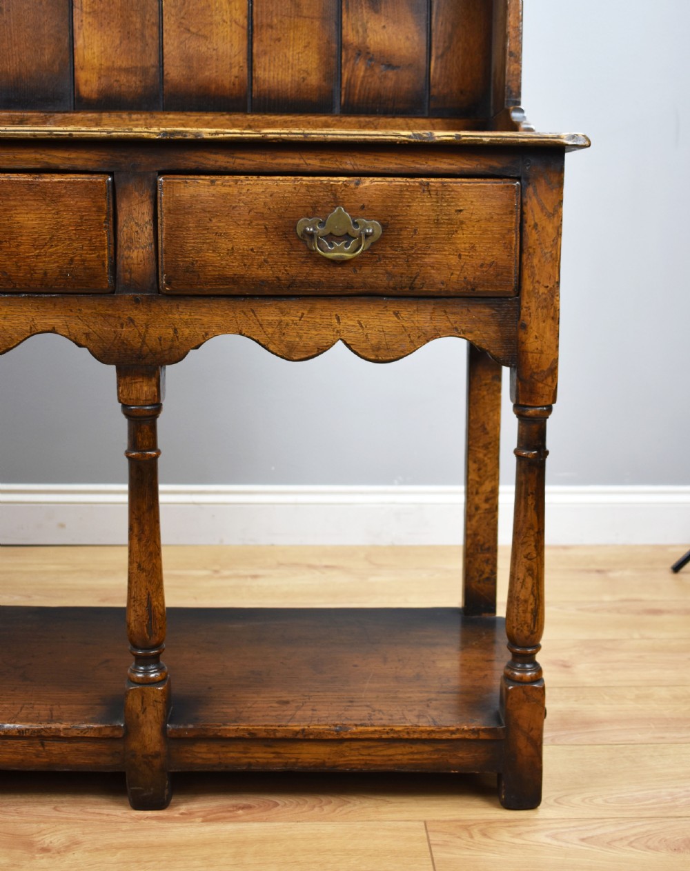 Ipswich Oak Dresser View VII