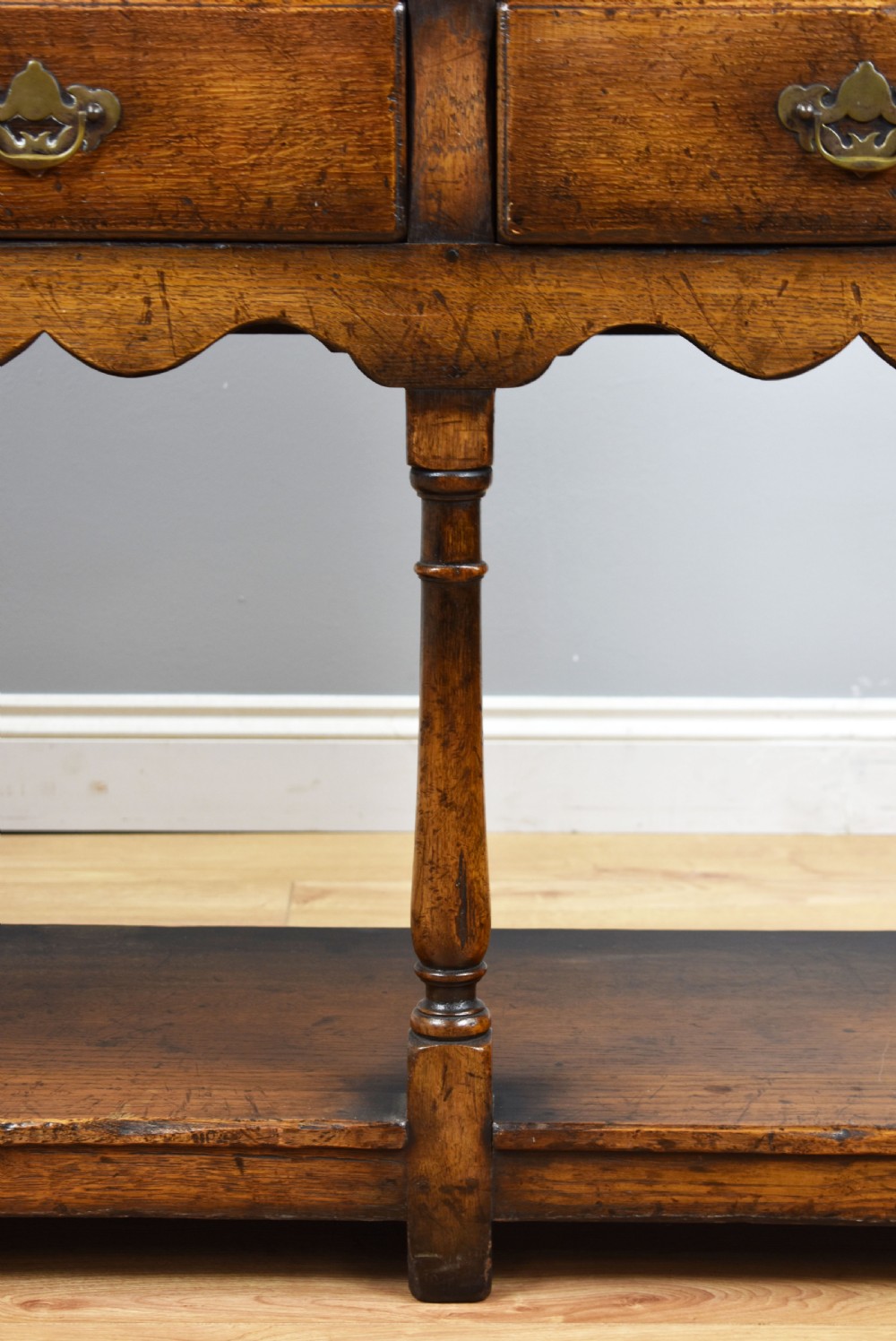 Ipswich Oak Dresser View VIII